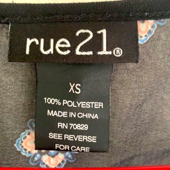 Retro Blouse - Picture 3 of 4